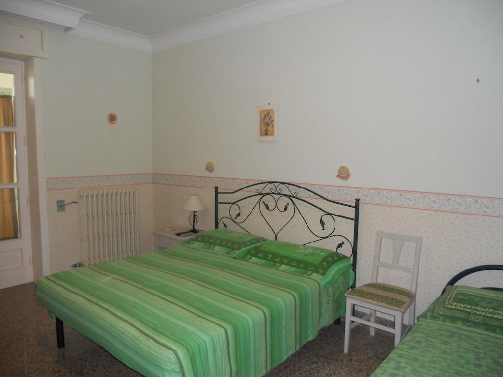Bed and Breakfast Le Schiavelle Surbo Zimmer foto